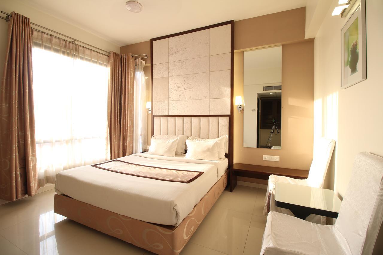 Hotel Silver Inn LLP Aurangābād Exterior foto